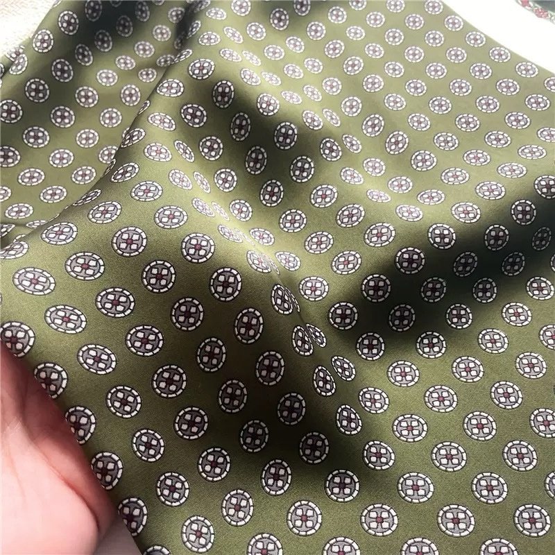 Grim scarf