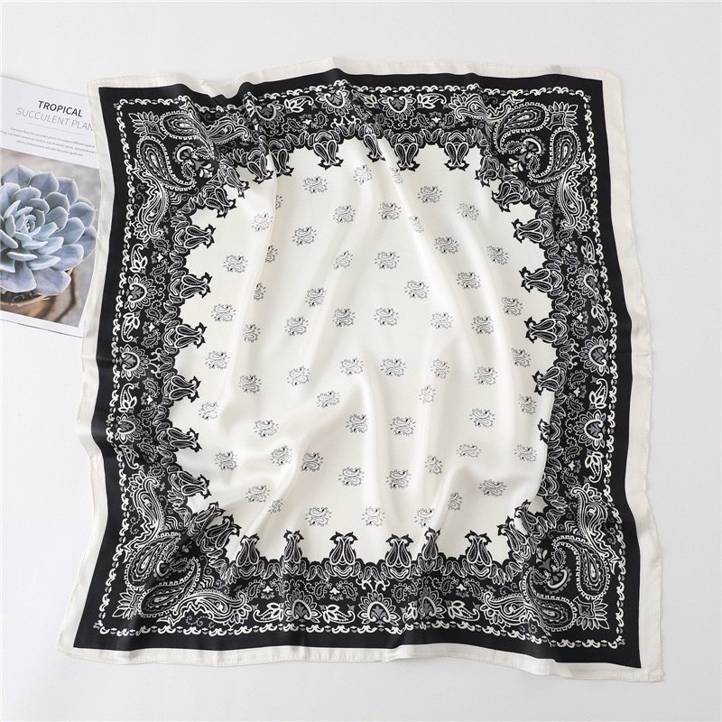 Ledo scarf