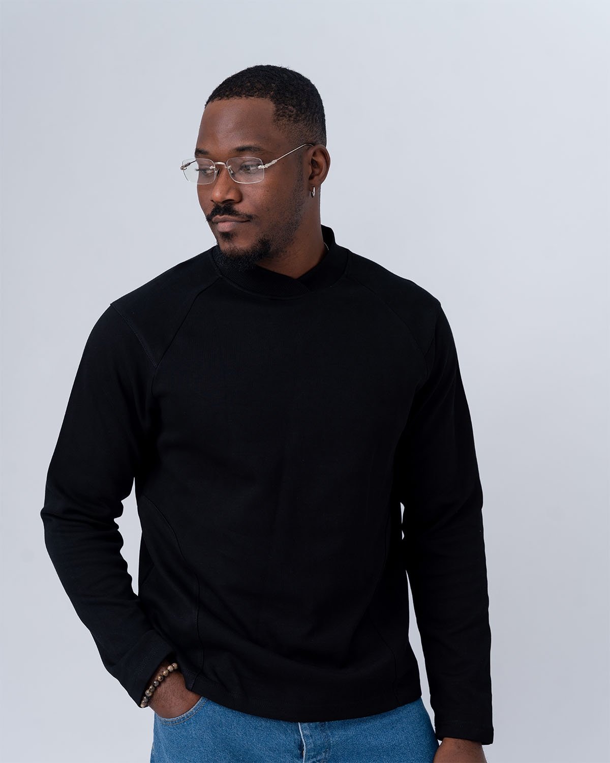 Moss tshirt (black)