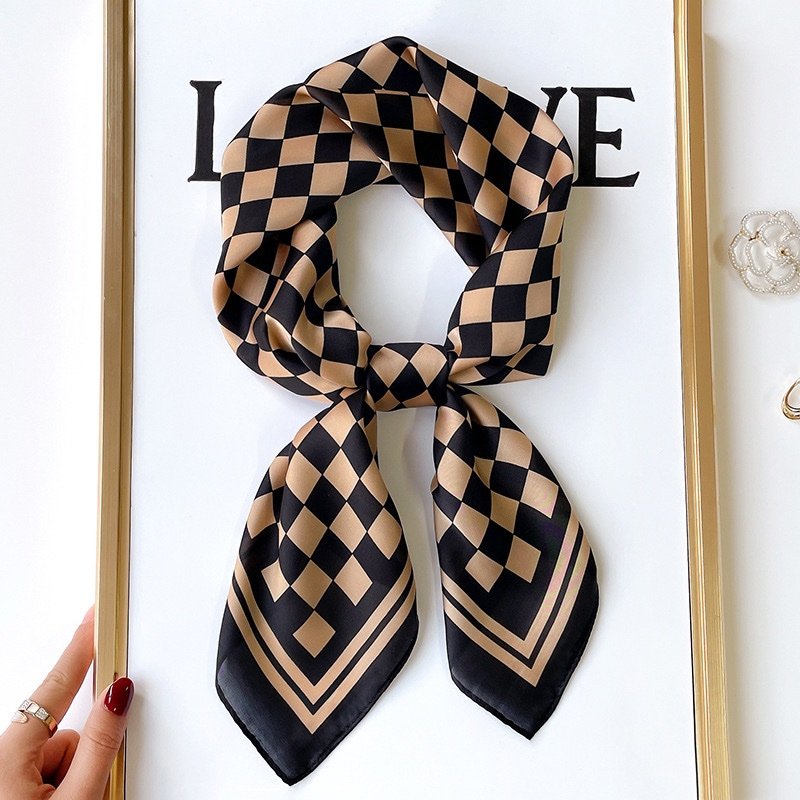 img_2508-2 Checkered Scarf (2 Colors)